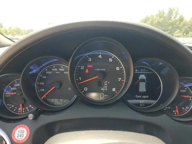 2017 PORSCHE CAYENNE   