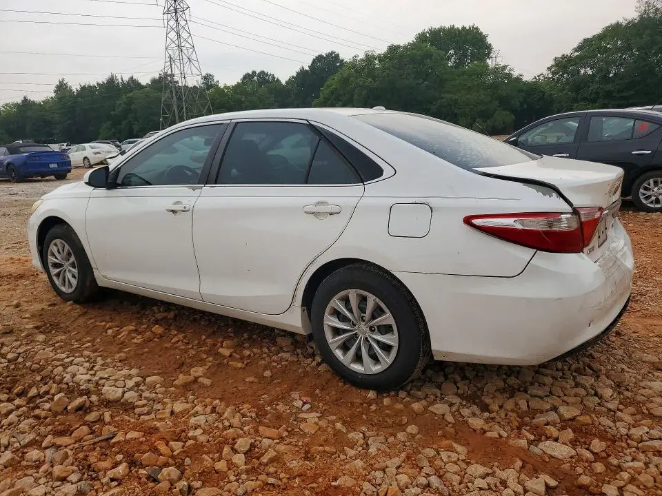 2016 TOYOTA CAMRY LE  