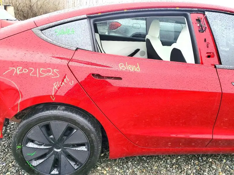 2025 TESLA MODEL 3   