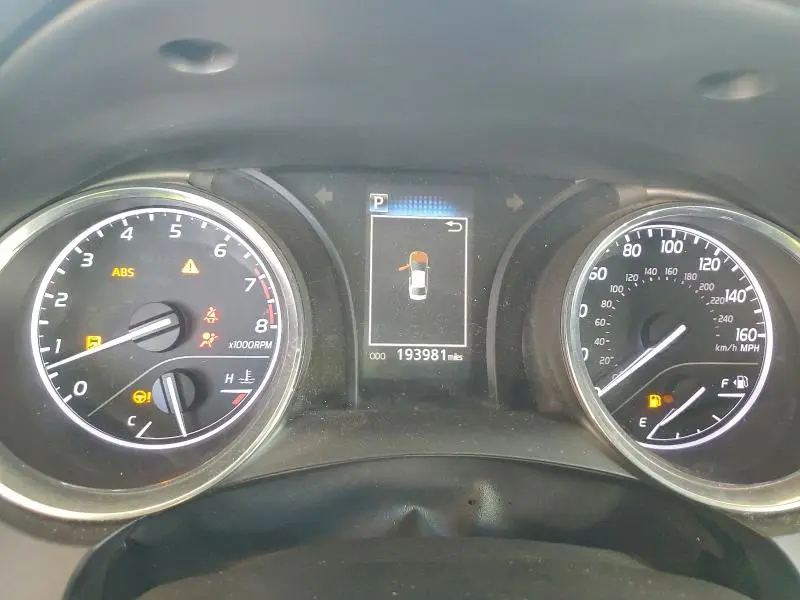 2020 TOYOTA CAMRY LE  