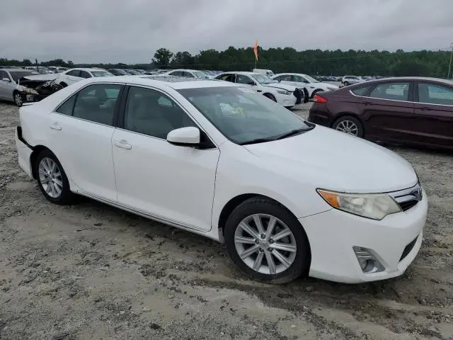 2014 TOYOTA CAMRY SE  