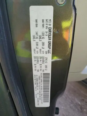 2010 CHRYSLER TOWN & COUNTRY TOURING  