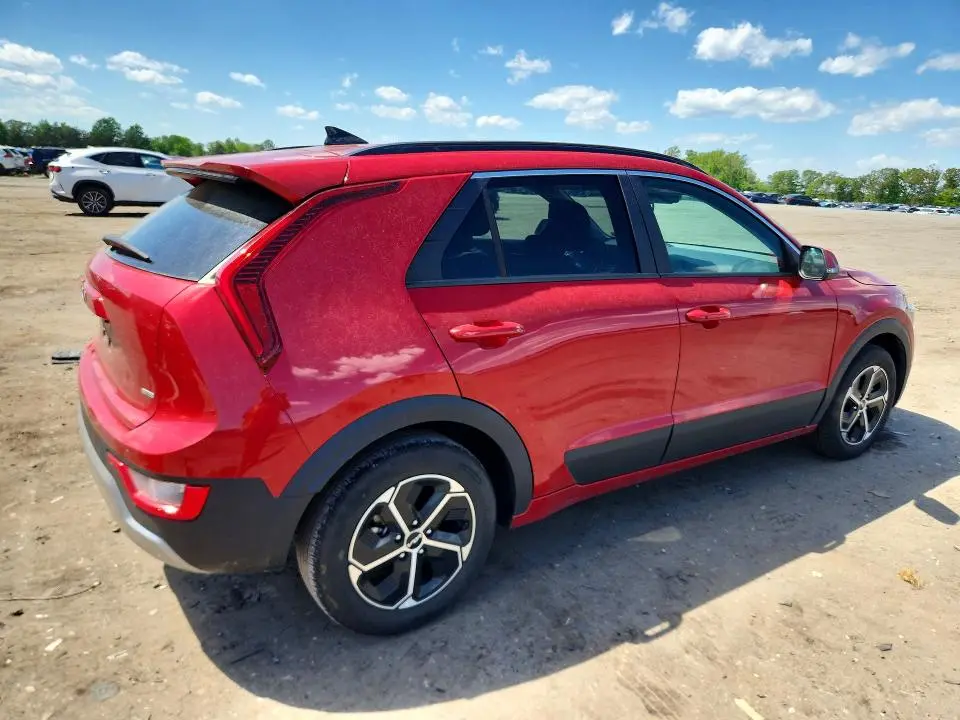 2023 KIA NIRO EX  