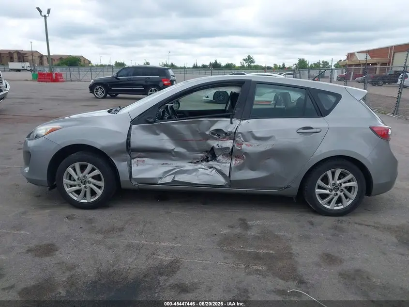 2013 MAZDA MAZDA3 I TOURING