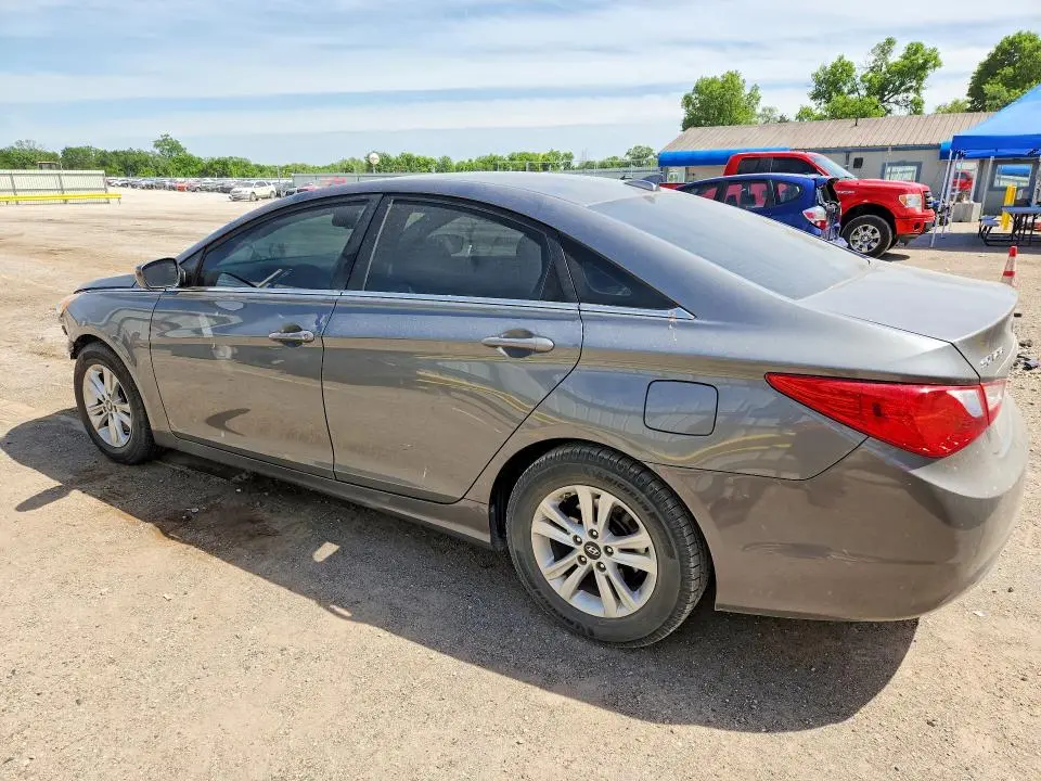 2013 HYUNDAI SONATA GLS  