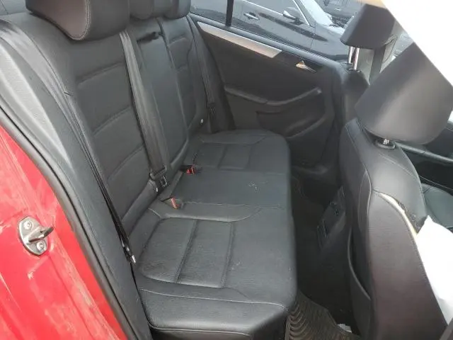 2011 VOLKSWAGEN JETTA SEL  