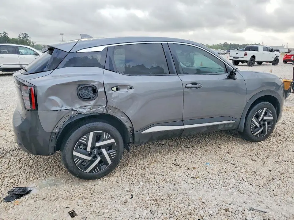 2025 NISSAN KICKS SV  