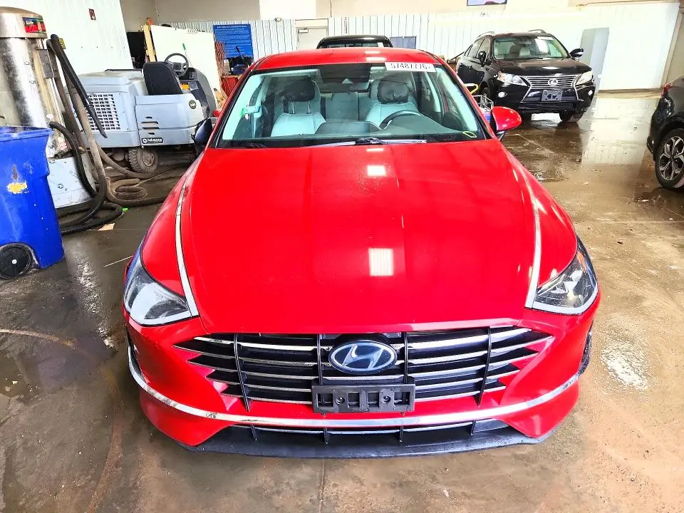 2020 HYUNDAI SONATA SE  