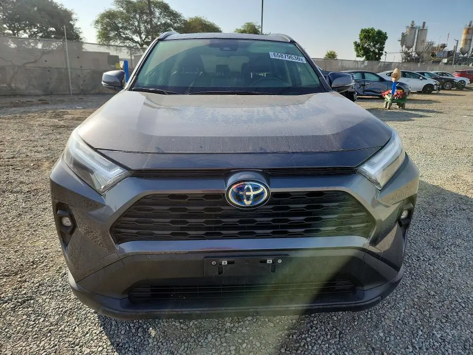 2022 TOYOTA RAV4 XLE PREMIUM  