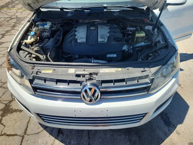 2012 VOLKSWAGEN TOUAREG V6 TDI  