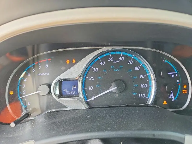 2013 TOYOTA SIENNA XSE 7-PASSENGER  