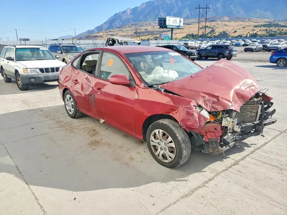 2010 HYUNDAI ELANTRA   