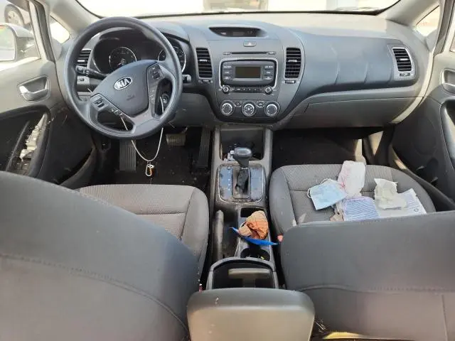 2017 KIA FORTE LX  
