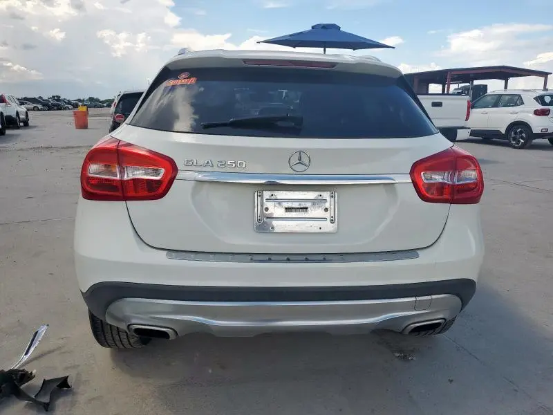 2017 MERCEDES-BENZ GLA 250  