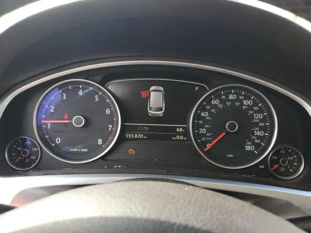 2016 VOLKSWAGEN TOUAREG SPORT  