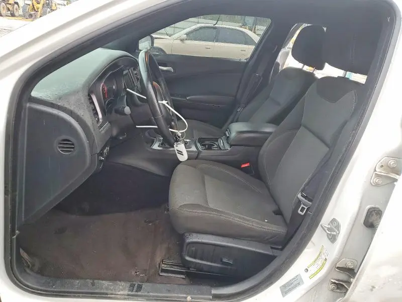 2017 DODGE CHARGER SE  