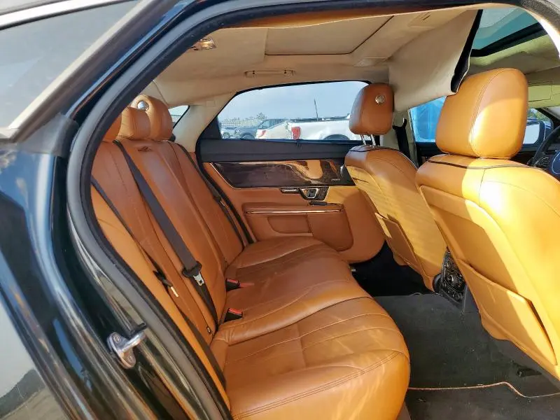 2015 JAGUAR XJL PORTFOLIO  