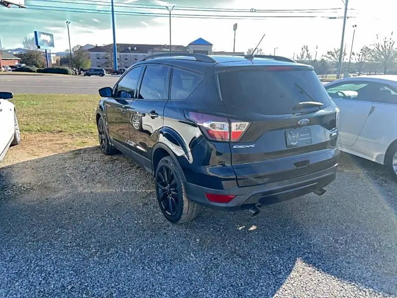 2017 FORD ESCAPE TITANIUM  