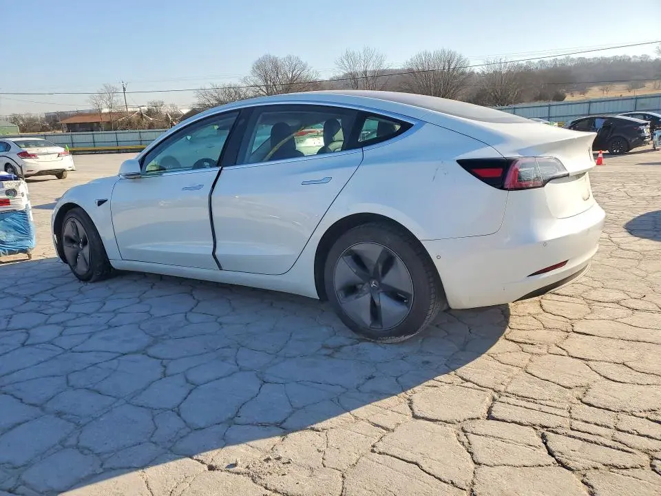 2018 TESLA MODEL 3   
