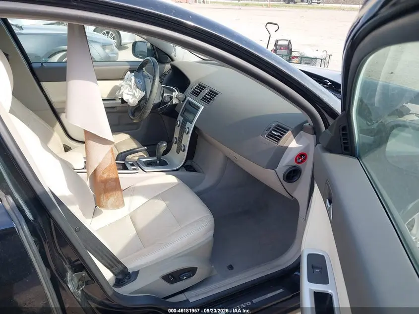 2011 VOLVO S40 T5