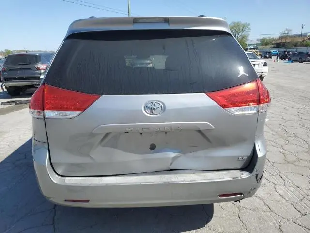 2013 TOYOTA SIENNA LE  
