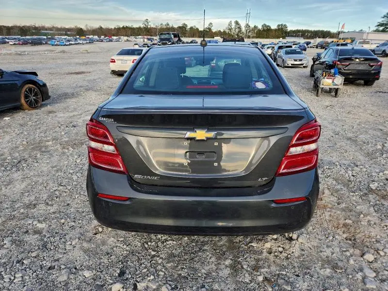 2017 CHEVROLET SONIC LT  