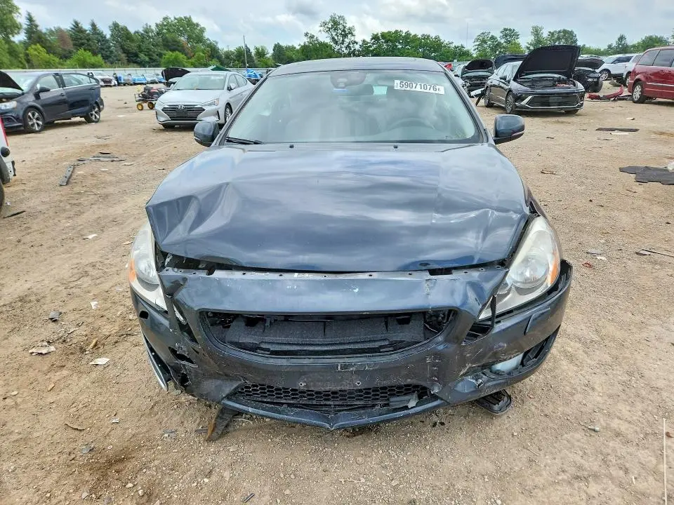 2013 VOLVO S60 T5  