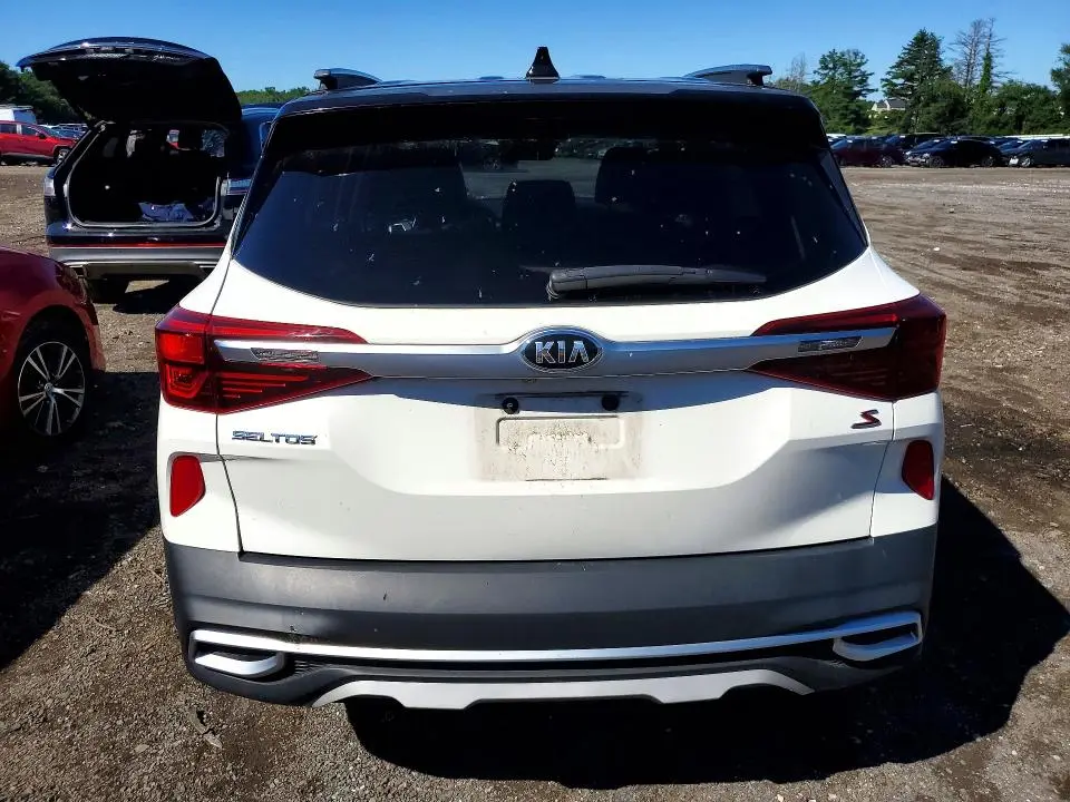 2021 KIA SELTOS S  