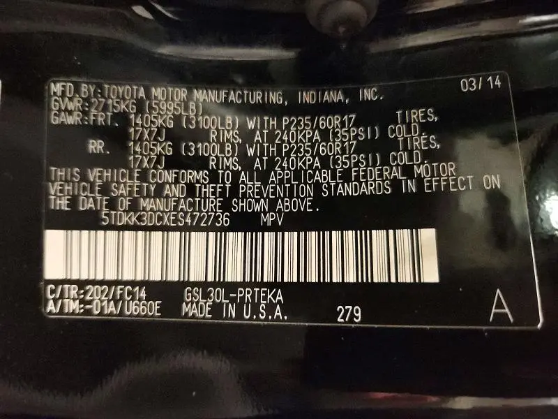 2014 TOYOTA SIENNA LE  