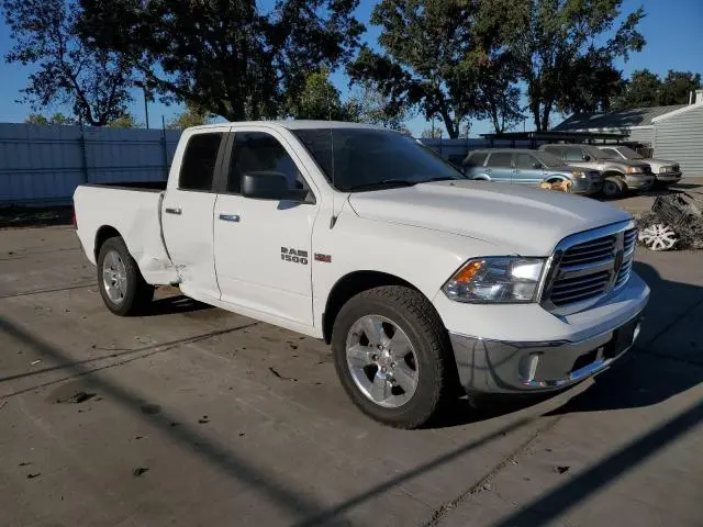 2015 RAM 1500 SLT