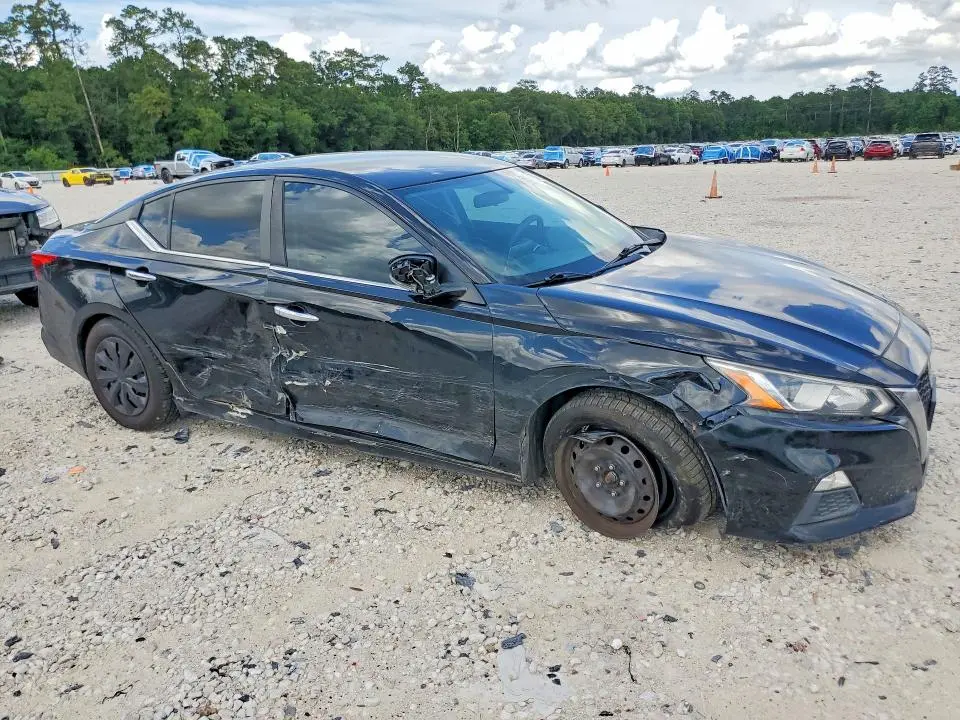 2020 NISSAN ALTIMA S  