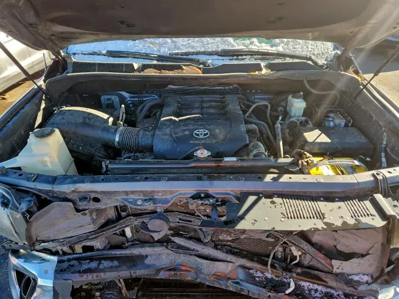 2019 TOYOTA TUNDRA CREWMAX SR5  