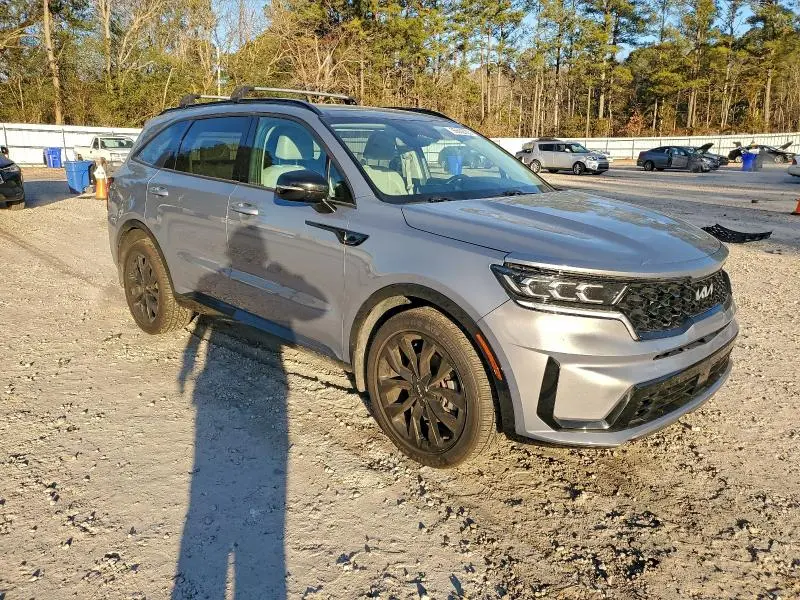 2022 KIA SORENTO SX  