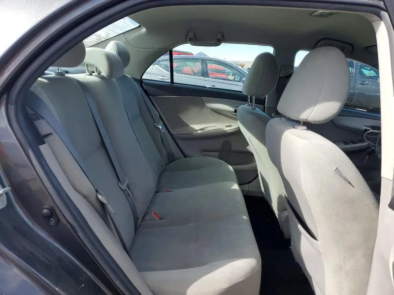 2013 TOYOTA COROLLA LE  