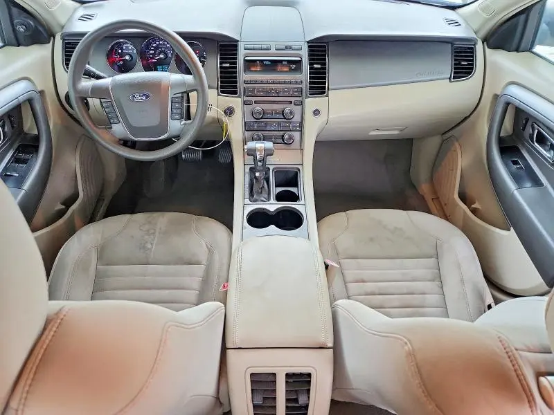 2011 FORD TAURUS SE  