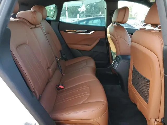 2018 MASERATI LEVANTE   