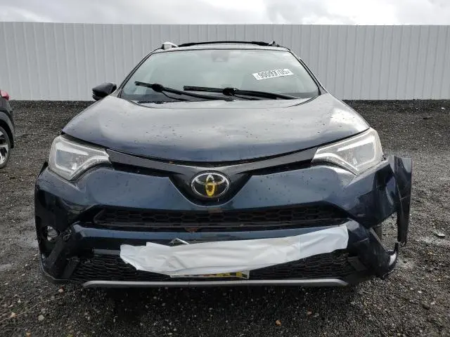 2017 TOYOTA RAV4 SE  