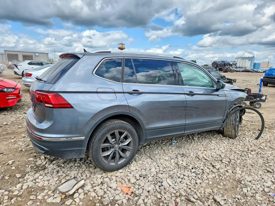 2023 VOLKSWAGEN TIGUAN SE  