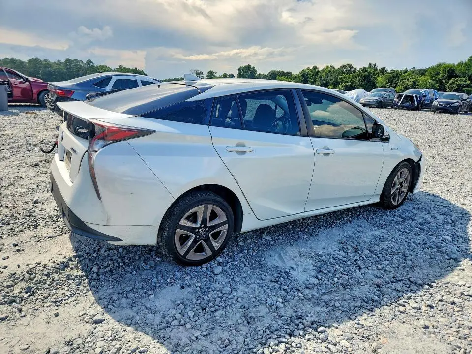 2016 TOYOTA PRIUS THREE TOURING  