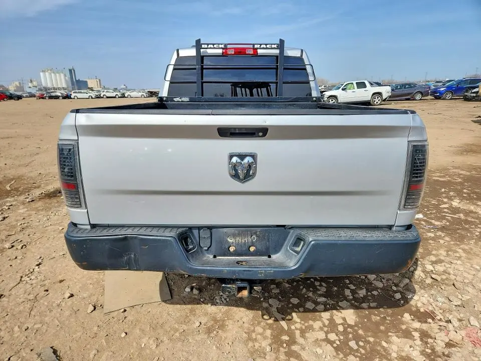 2015 RAM 1500 ST  