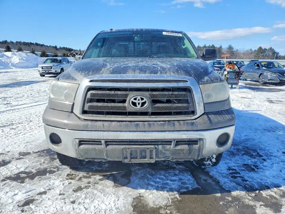 2011 TOYOTA TUNDRA DOUBLE CAB SR5  