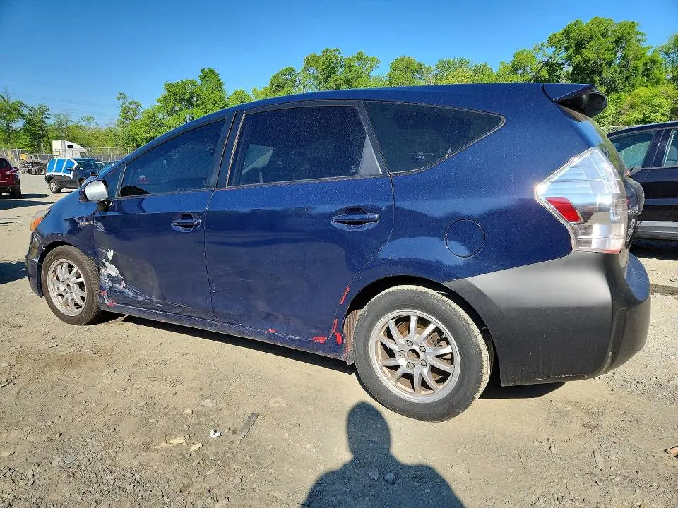2014 TOYOTA PRIUS V TWO  