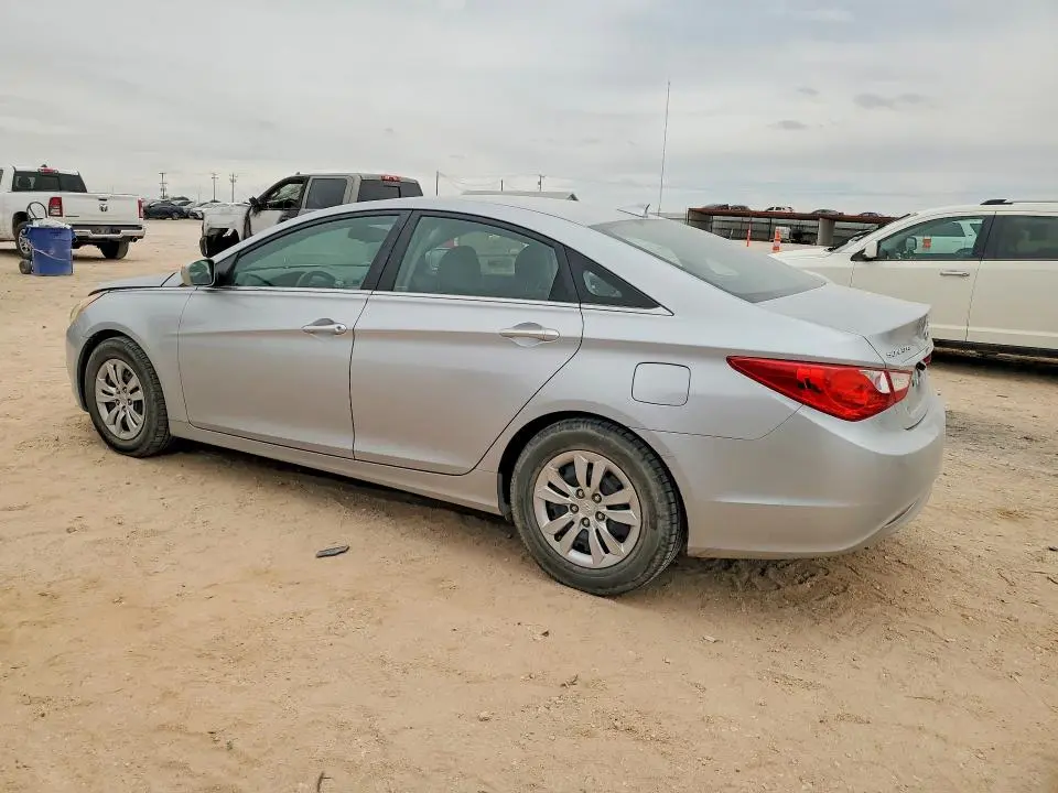 2012 HYUNDAI SONATA GLS  