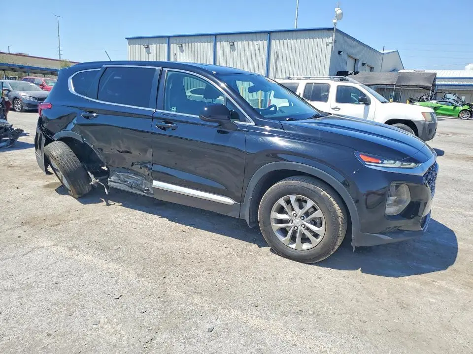 2020 HYUNDAI SANTA FE SE  