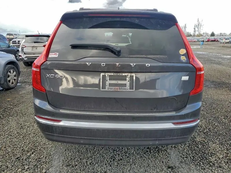 2024 VOLVO XC90 PLUS  