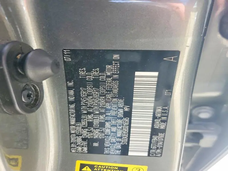 2011 TOYOTA HIGHLANDER BASE  