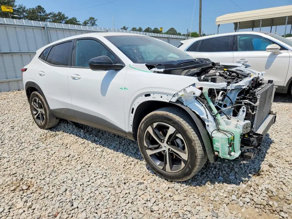 2024 CHEVROLET TRAX 1RS  