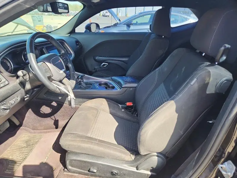 2017 DODGE CHALLENGER SXT  