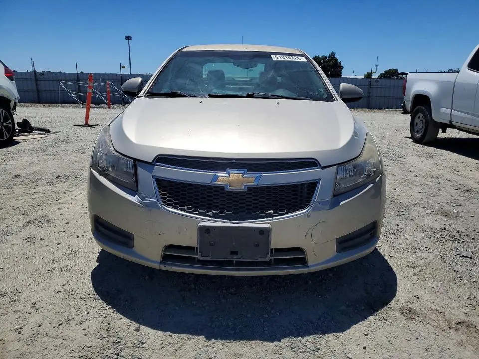 2013 CHEVROLET CRUZE LT  