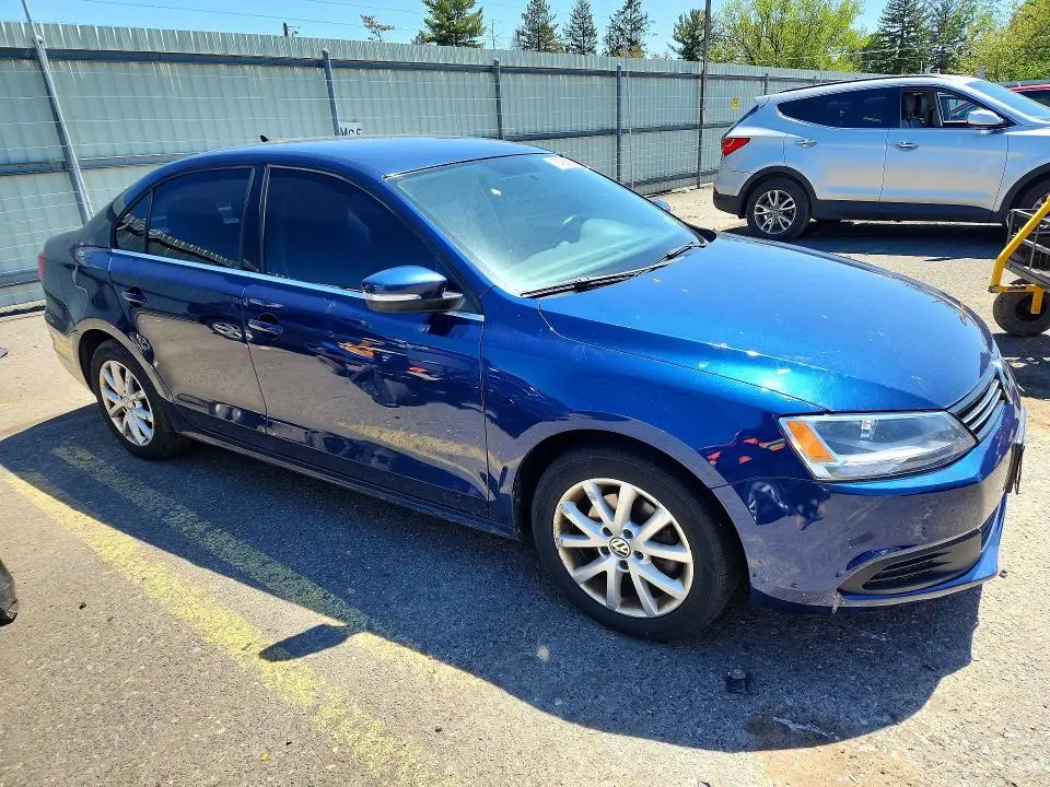 2014 VOLKSWAGEN JETTA SE  